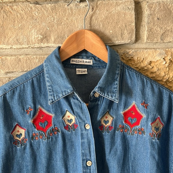 Vintage Maggie & Max Cottagecore Denim Button Down Shirt Size Medium - Picture 2 of 12